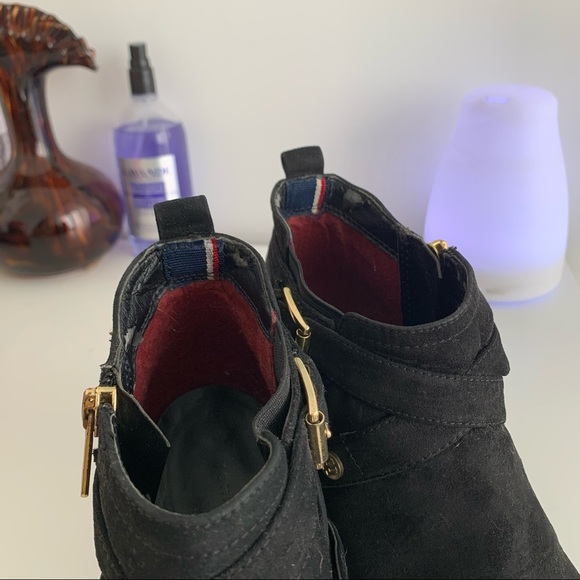 Tommy Hilfiger Velvet Heeled boots US 6 - Picture 6 of 6
